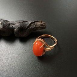 宝玉石级南红樱桃红玫瑰金戒指 天然之珍，时尚之选