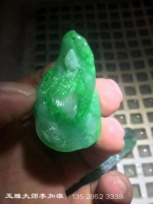 匠心雕玉，璀璨生辉——云南宝玉石杂志社专访玉雕大师李加雄